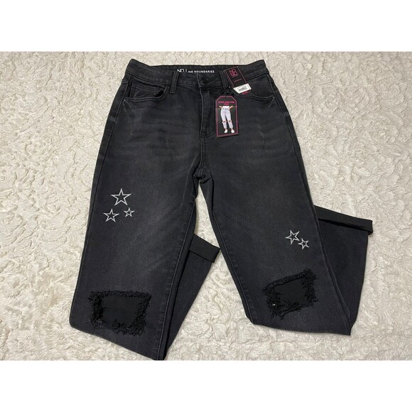 No Boundaries Womens Super High Rise Destructed Mom Jeans Black Size 7 NWT - Picture 6 of 12
